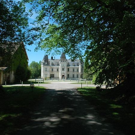 Château-Hôtel de Nieuil Exterior foto
