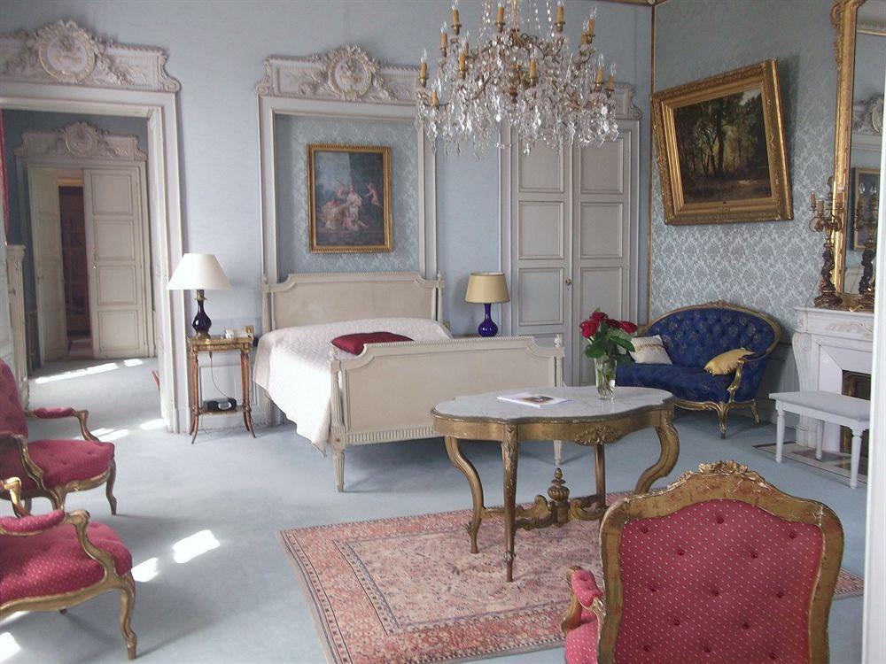 Château-Hôtel de Nieuil Exterior foto