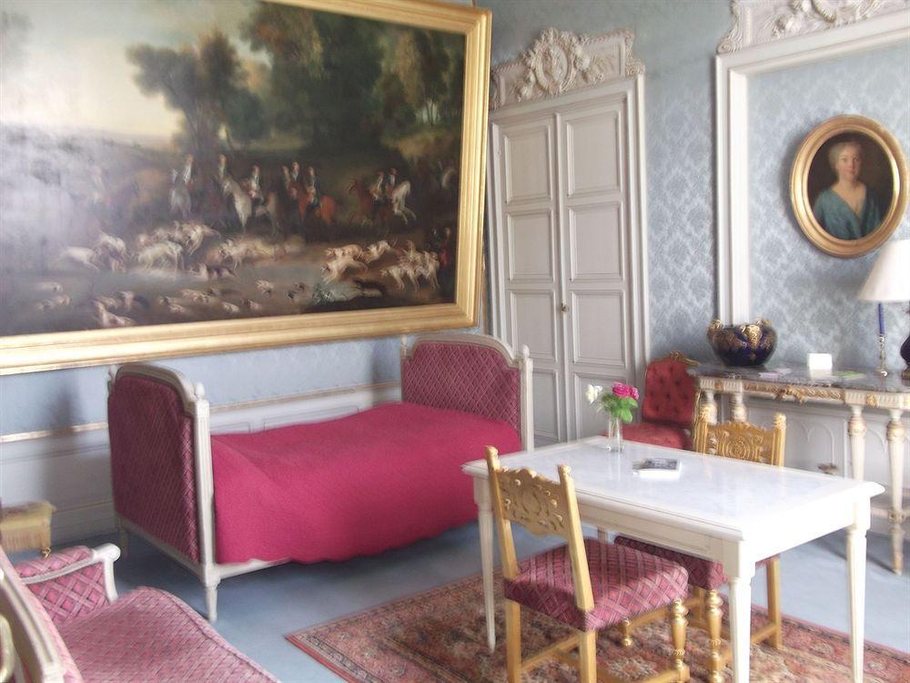 Château-Hôtel de Nieuil Exterior foto