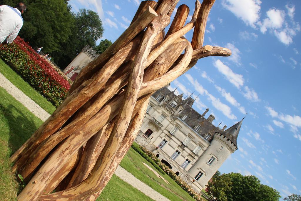 Château-Hôtel de Nieuil Exterior foto
