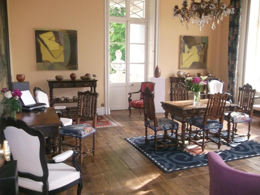 Château-Hôtel de Nieuil Exterior foto