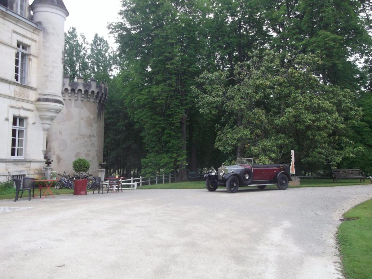Château-Hôtel de Nieuil Exterior foto