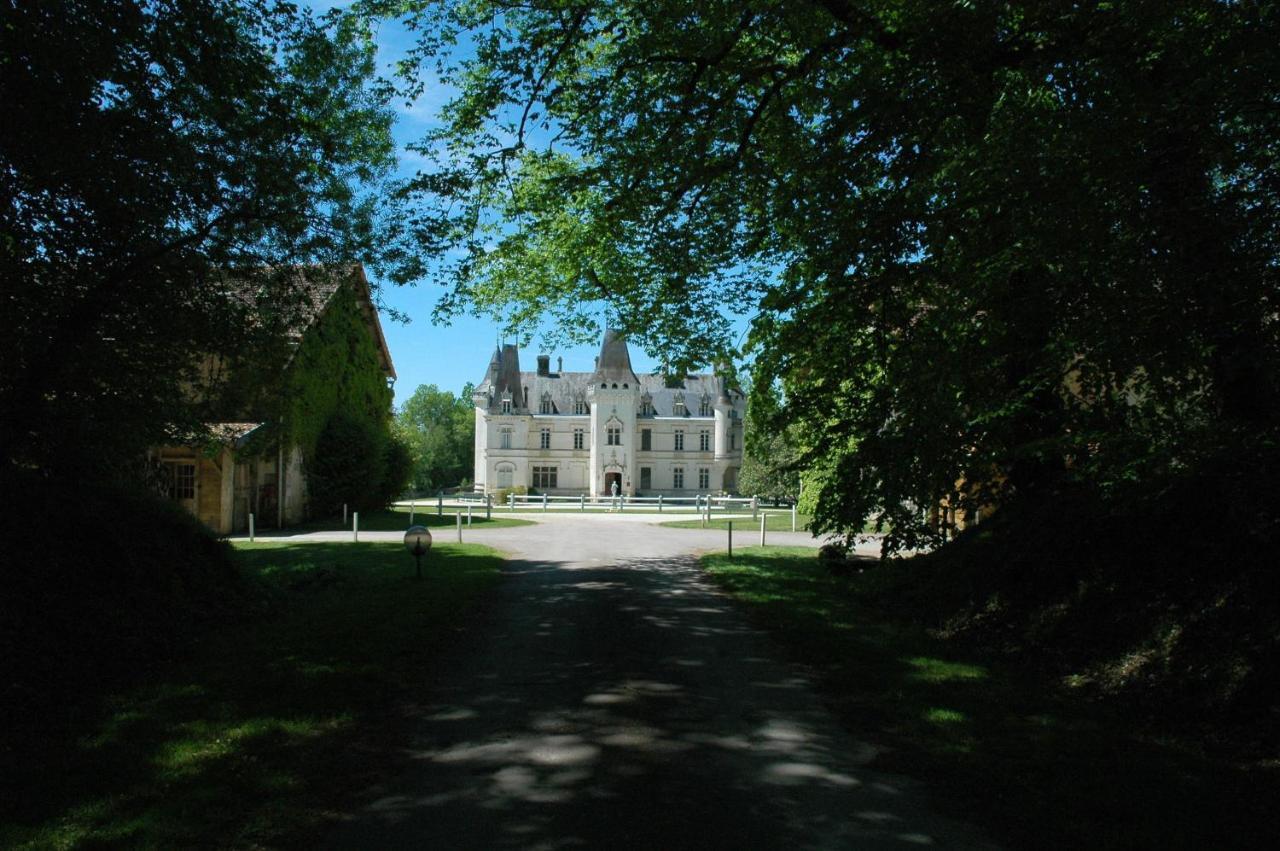 Château-Hôtel de Nieuil Exterior foto